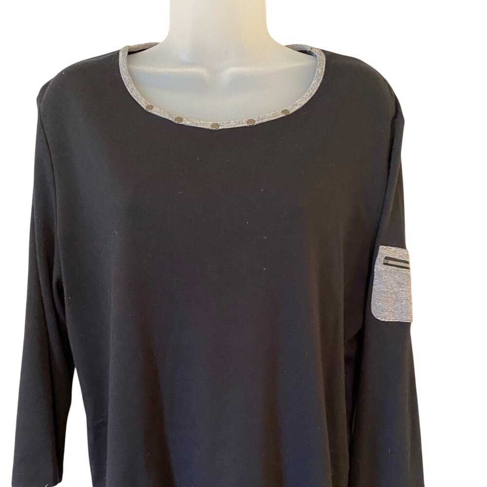 D&D Lifestyle Petites‎ Black Long Sleeve Top Petite PXL Embellished Neckline